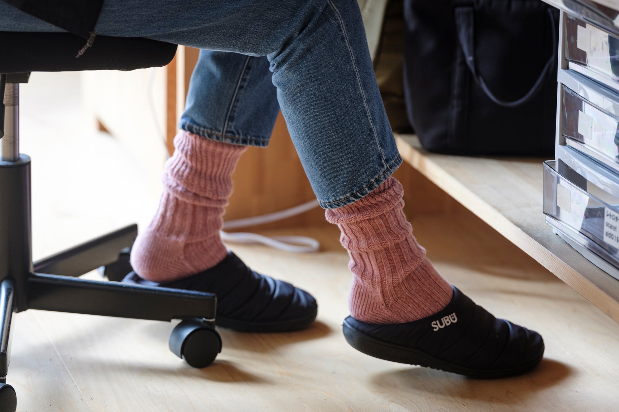 湯たんぽみたいなリブウール靴下｜わざわざオリジナル