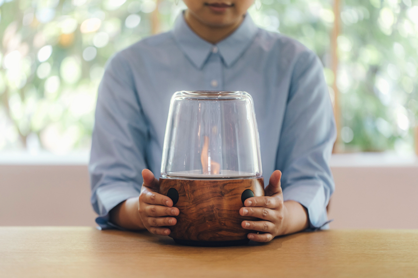 ストーブでお馴染みトヨトミ発の、家で使える癒やし系ランタンを発見