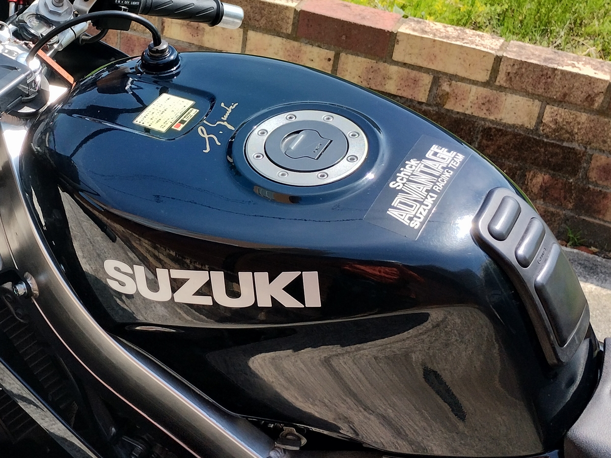 ガンマのタンクキャップを修理しました。 | Webikerの自由二輪な生活