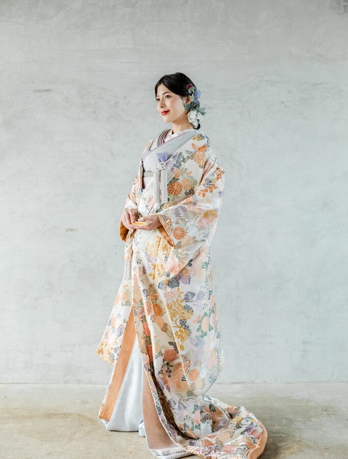 華やかな花柄打掛唐織風 華やかな花柄打掛唐織風｜華やかな色打掛・鶴と