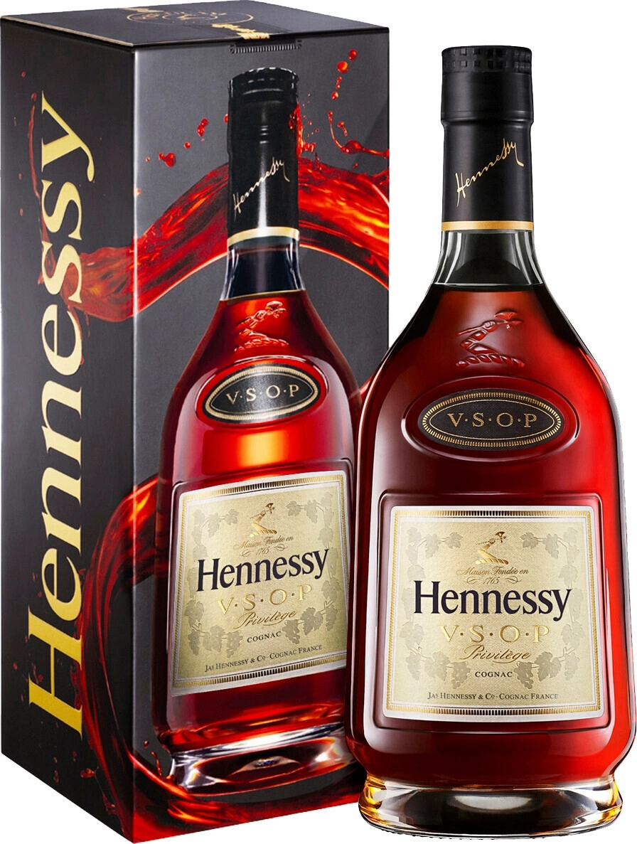 Cognac Hennessy V.S.O.P., with gift box, 700 ml Hennessy V.S.O.P.