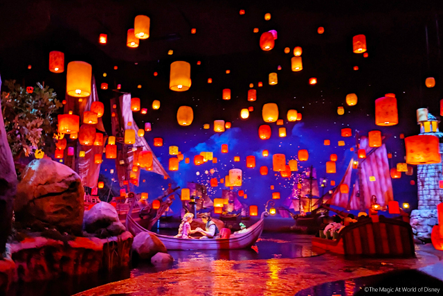 ファンタジースプリングス】夜空を照らす ” ランタンの光 ” にうっとり