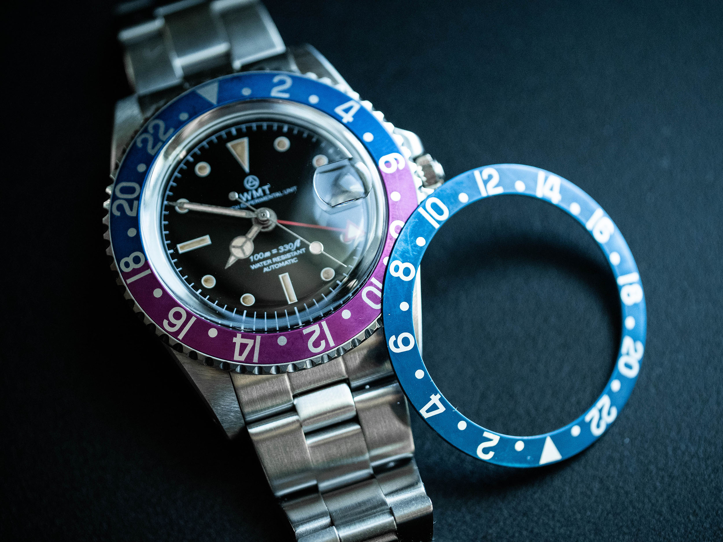 Sanford MKII - Interchangeable Bezel / Fuchsia & Blueberry Bezel