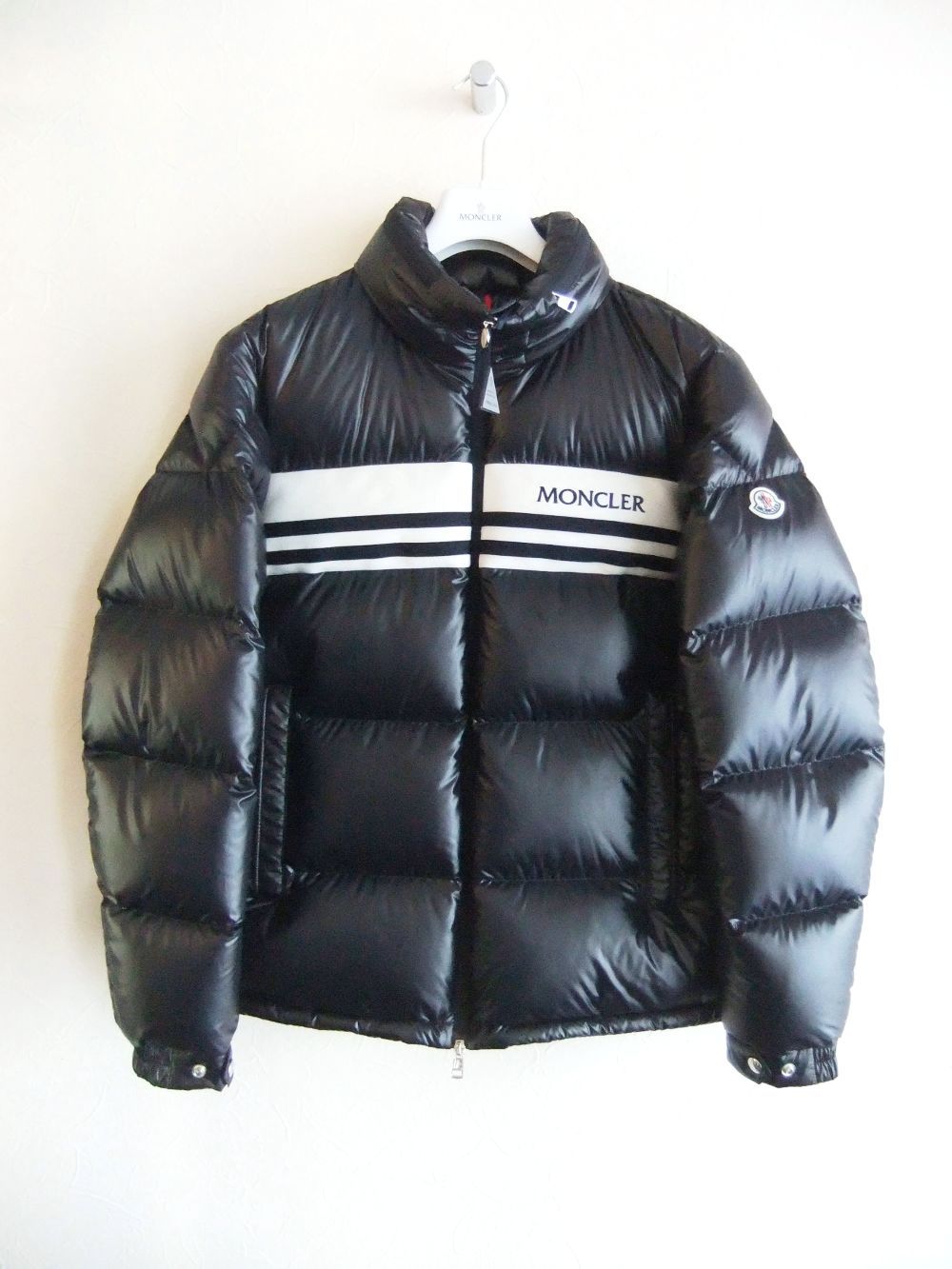 MONCLER - SKARSTIND ナイロンショートダウンブルゾン | 4.444glad