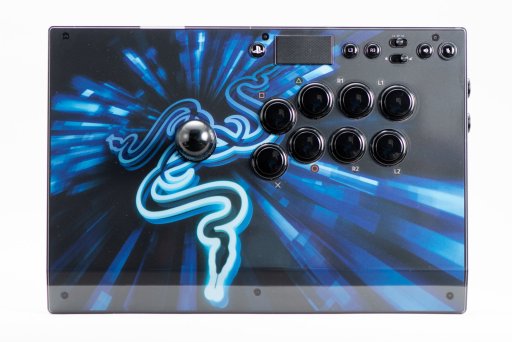 Razerの新作アーケードスティック「Panthera Evo」レビュー。機能性と
