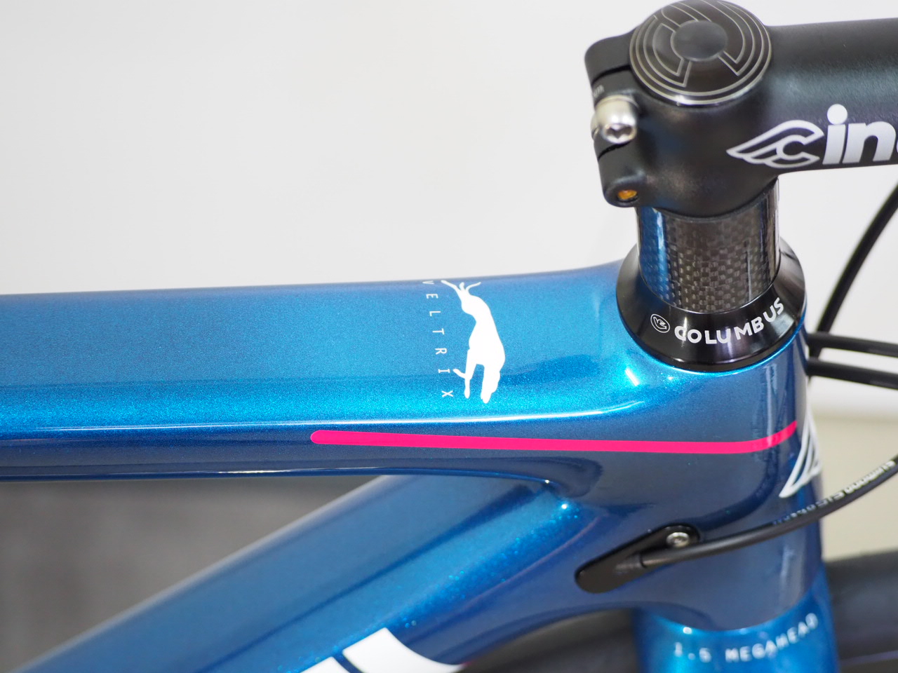 CINELLI(チネリ) VELTRIX(ヴェルトリクス)DISC 105完成車 2022