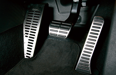 ◇販売終了 COX フットレスト Golf5/6（右ハンドル／AT車用