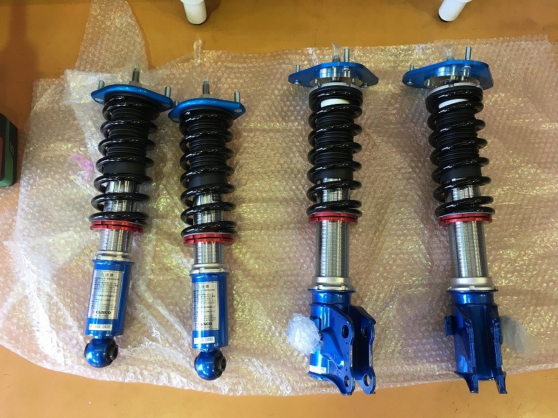 レガシィB4 クスコ車高調、四輪アライメント作業 | スバル レガシィB4