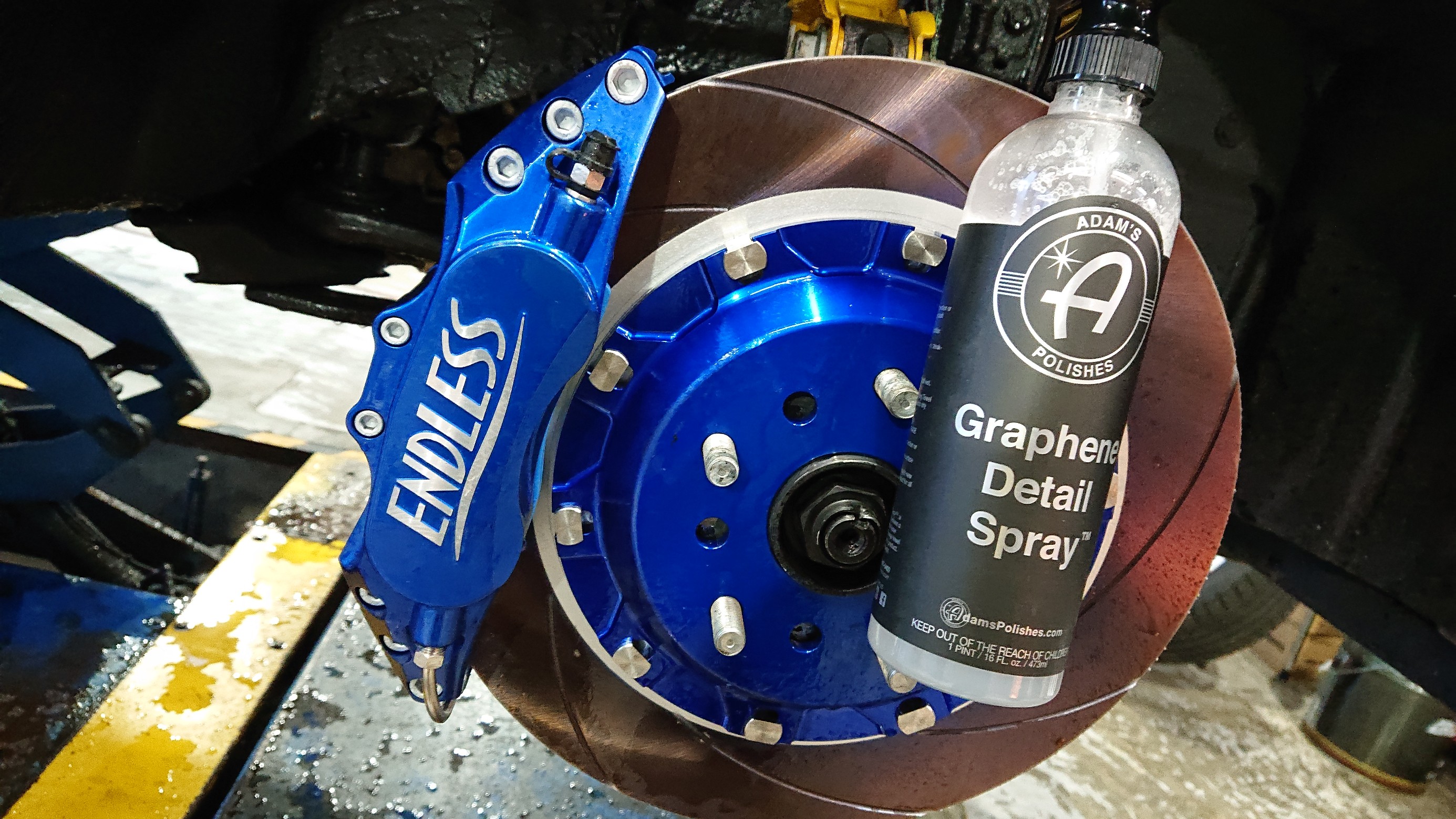 スバル WRX S4 VAG に エンドレス “チビ6” ブレーキシステム