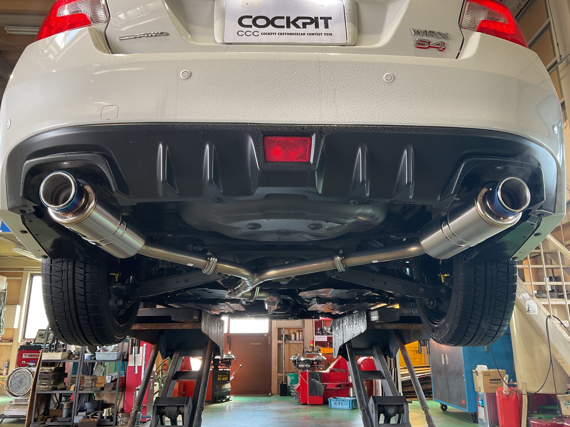 WRX S4 に、HKSマフラー装着 | スバル WRX S4 吸・排気系 吸・排気系