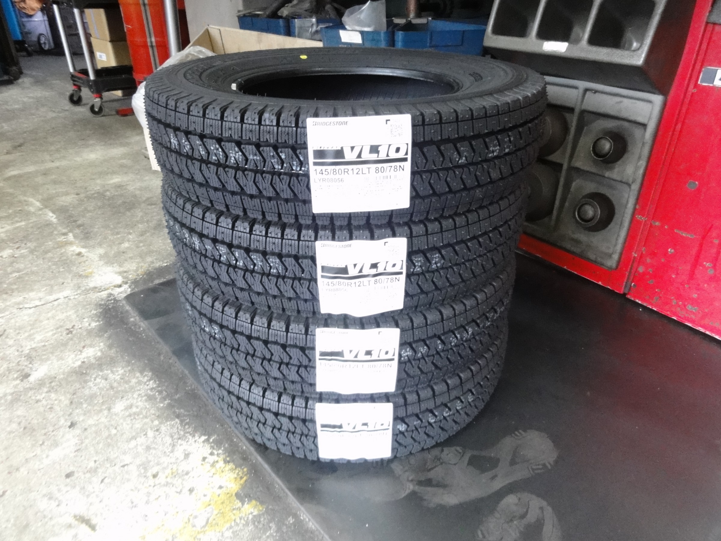 ハイゼット（軽トラック）ブリヂストンタイヤのスタッドレスタイヤ