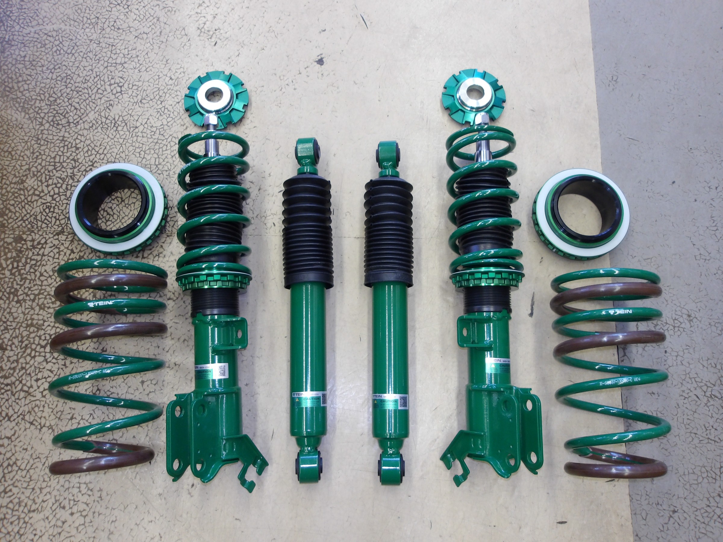 エブリイ（DA64V）テイン製車高調「STREET BASIS Z」装着