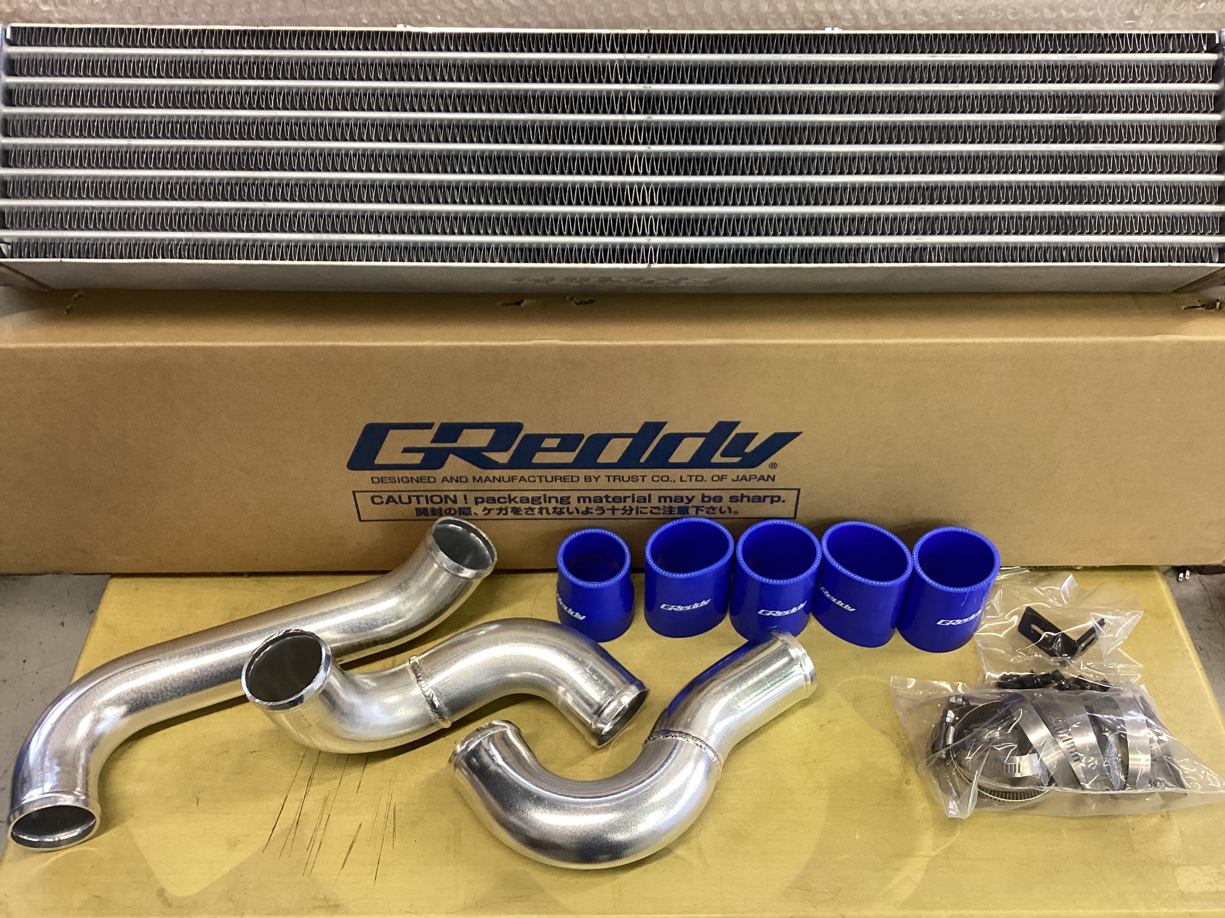 スイフトスポーツ ZC33S インタークーラーとか色々取り付けます