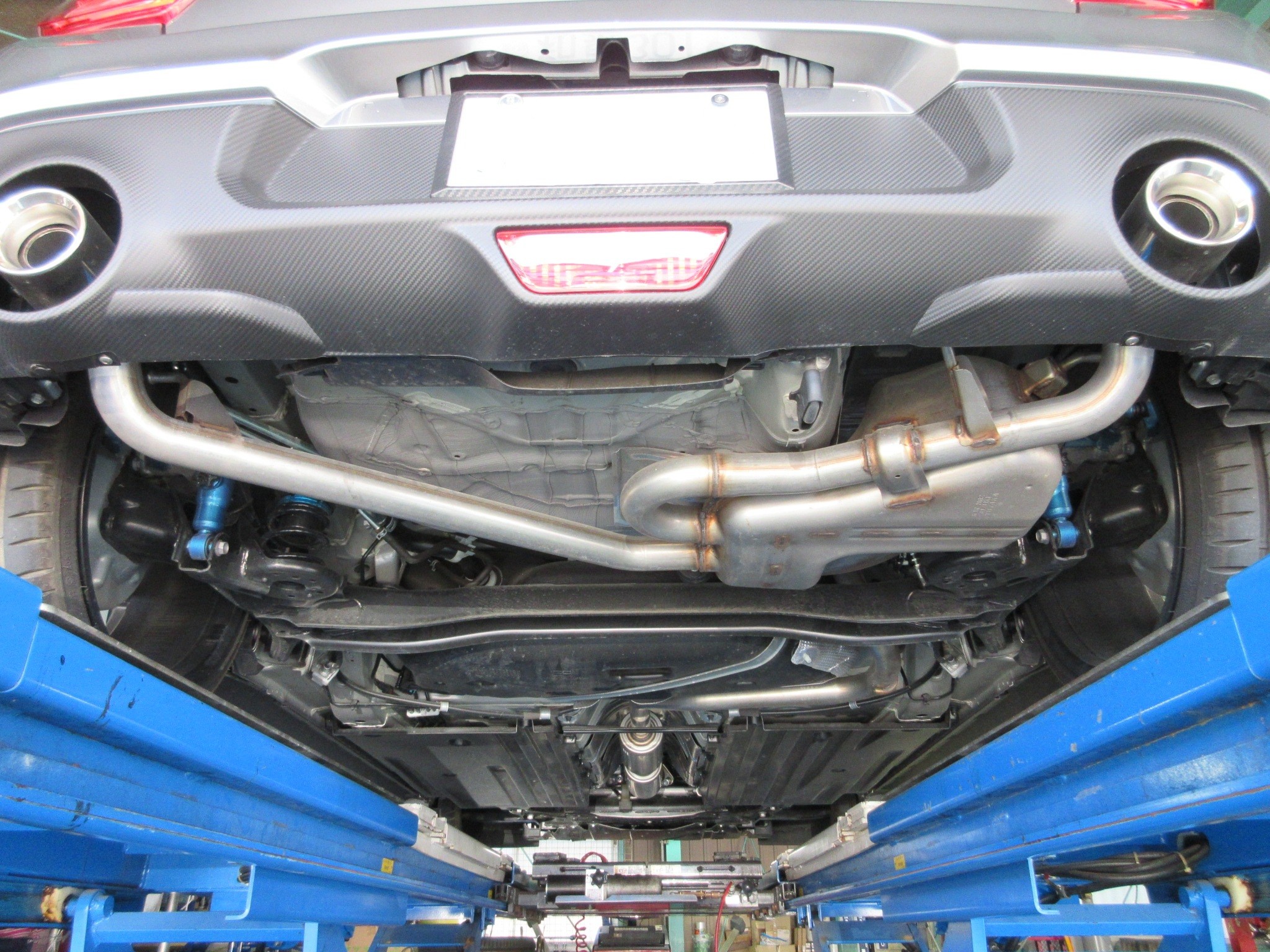 スイフトスポーツ（ZC33S） マフラー交換 | スズキ スイフトスポーツ