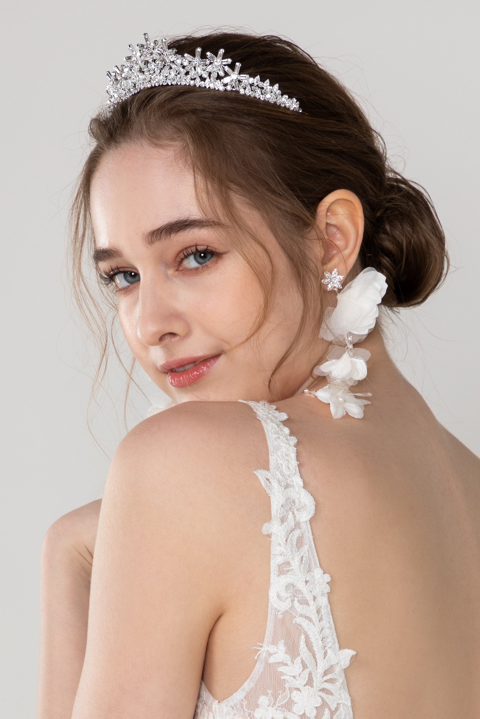CH0367 ティアラ クリスタル ヘッドドレス ブライダル小物 詳細