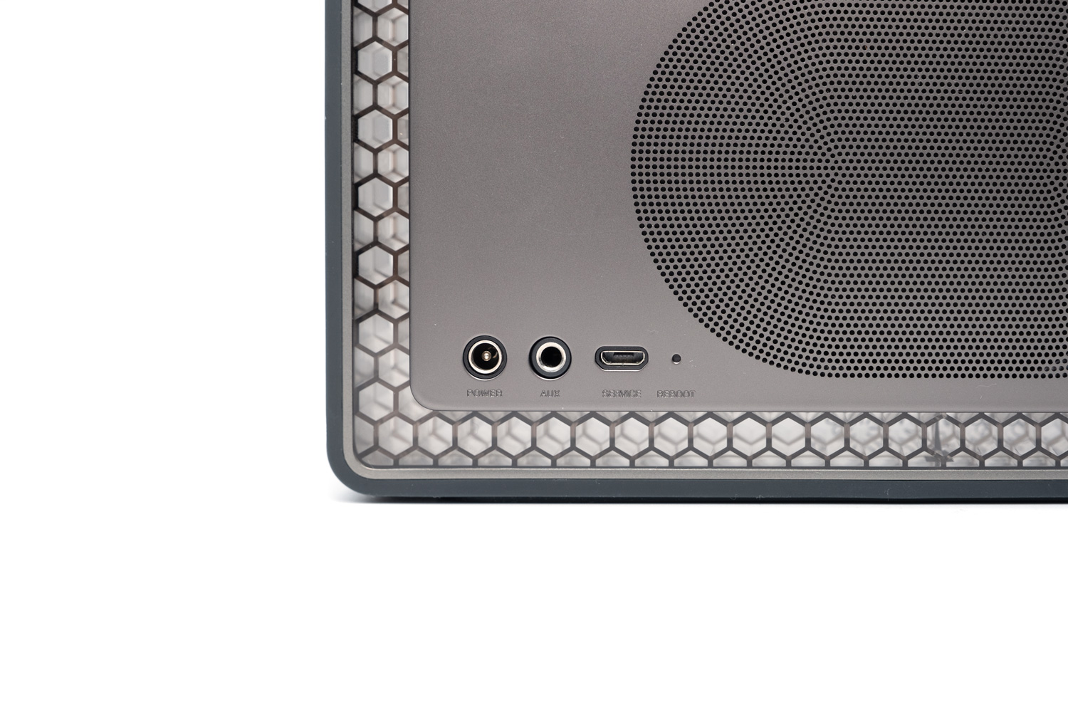 Bowers&Wilkins T7 Bluetoothスピーカー B&W、MicroMatrix構造で約4万