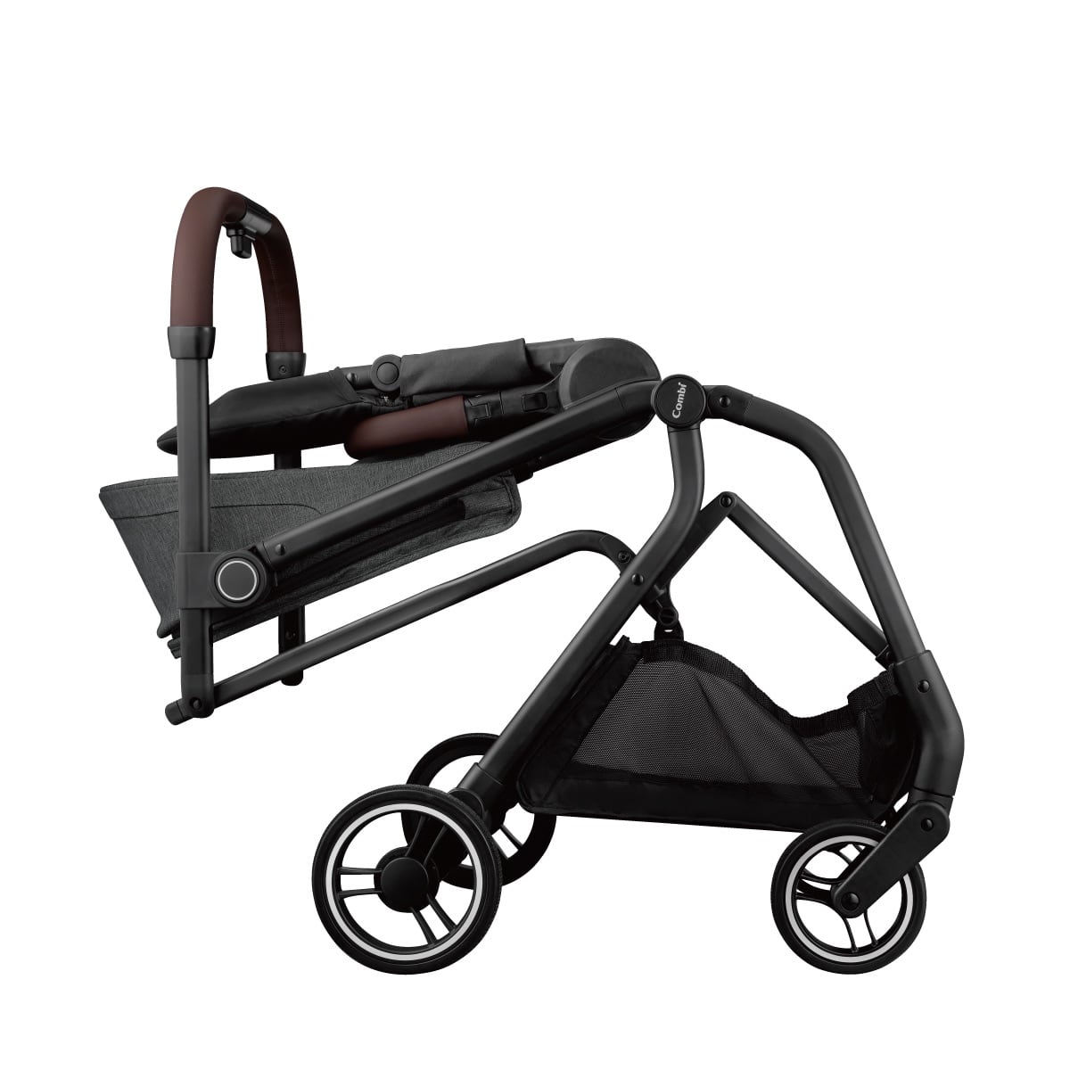 auto N first BN｜コンビ公式ブランドストア