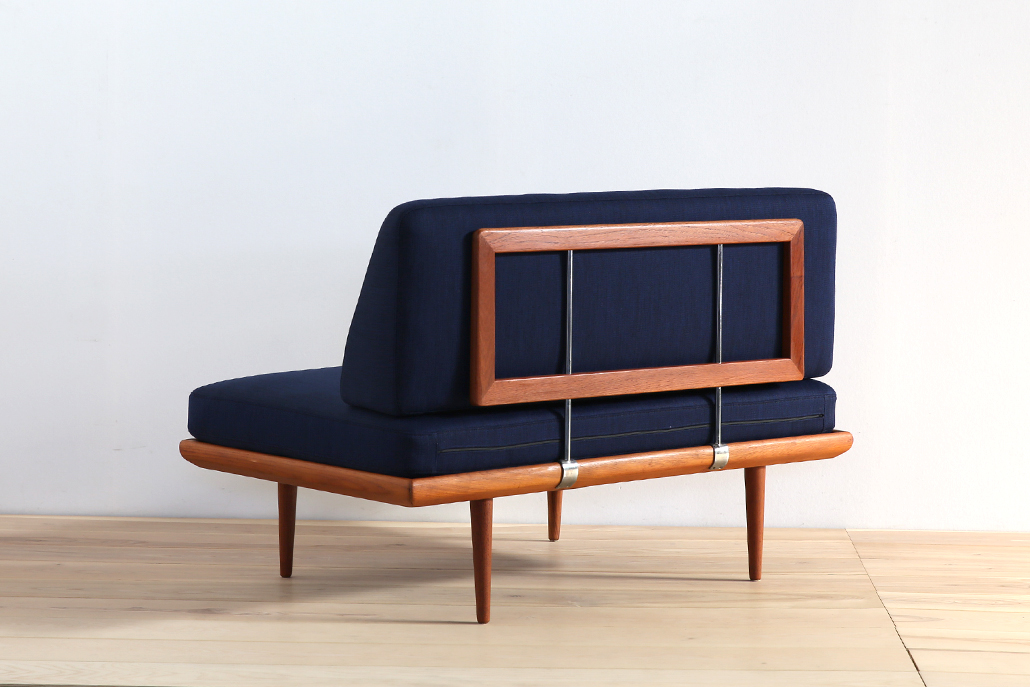 CONNECTのオススメする北欧ヴィンテージ家具が雑誌で紹介されました