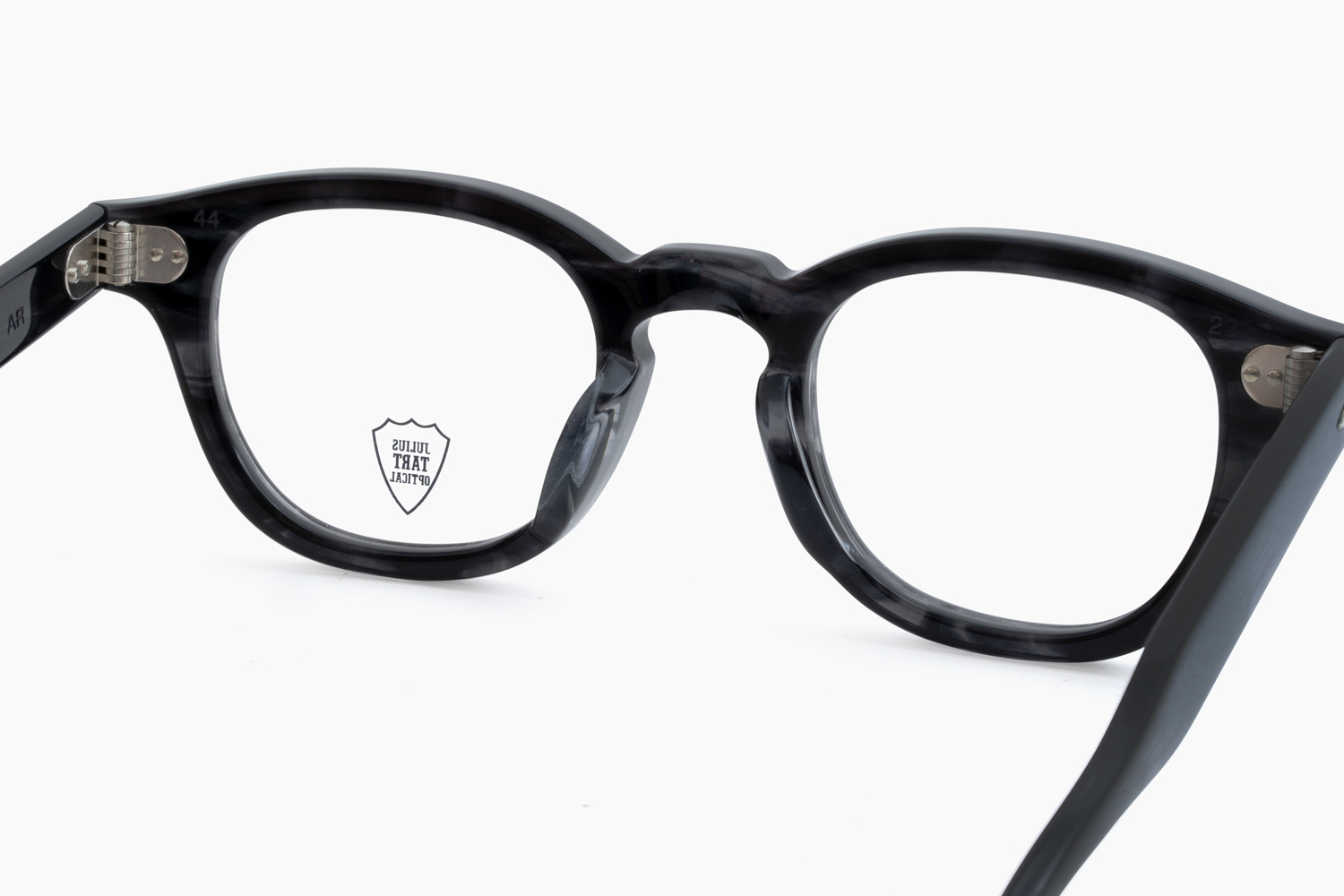 JULIUS TART OPTICAL｜AR 44 - Black Sasa｜Exclusive｜PRODUCT