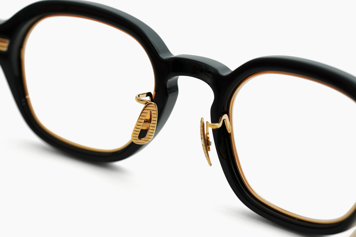 YUICHI TOYAMA.｜YUICHI TOYAMA:5｜BEACON - 01｜PRODUCT｜Continuer