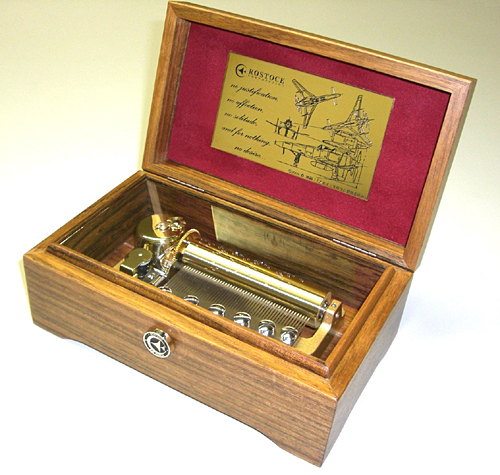 スカイ・クロラ 日本製超高級自鳴琴五拾弁機 [スカイ・クロラ] | 公式