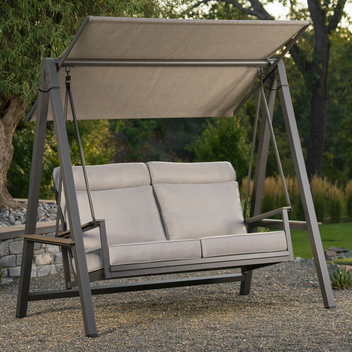 サンヴィラ Pine Knoll スイングベンチ 3人掛け | Costco Japan