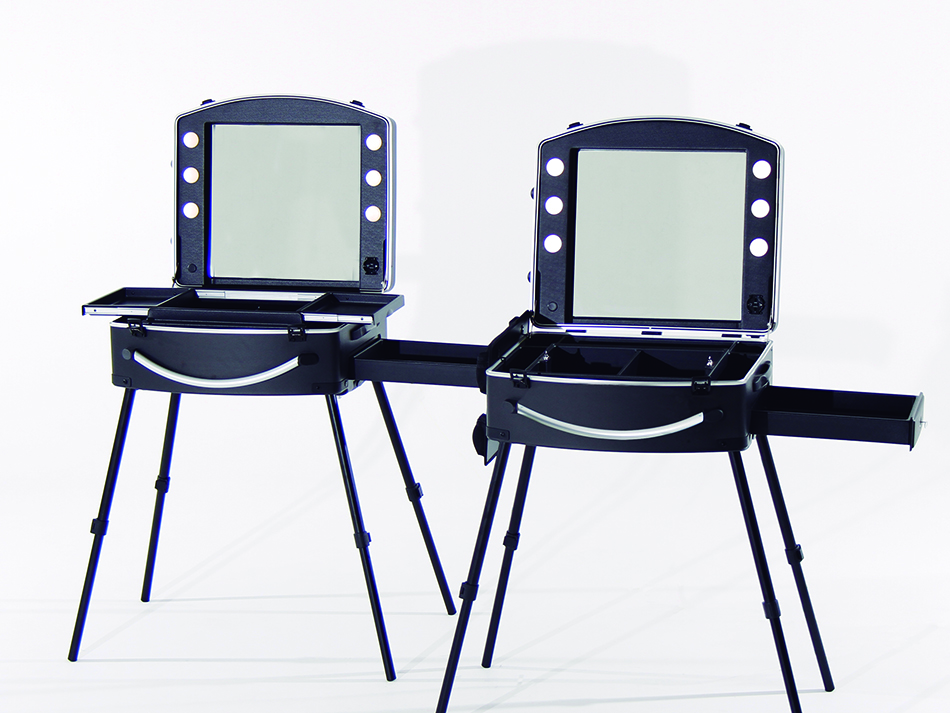 Voyager LED | プロ用メイクボックス | Cantoni Japan