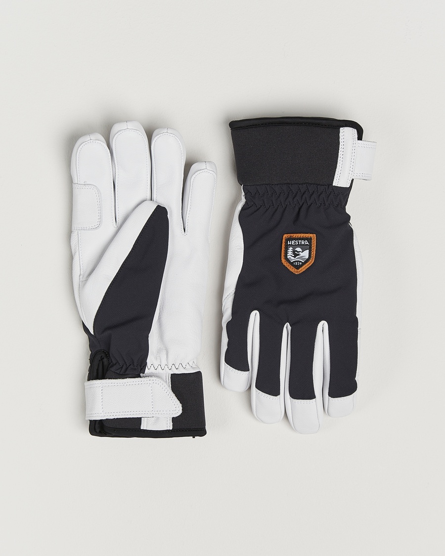 Snow Peak GORE Windstopper Gloves Black at CareOfCarl.com