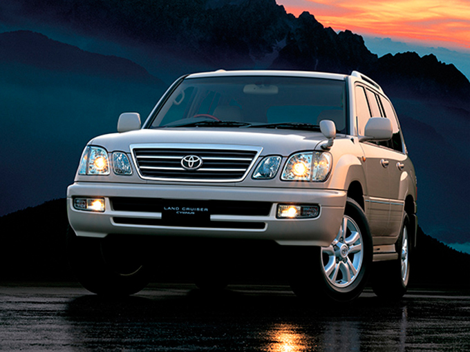 トヨタ ランドクルーザー100の上位版、ランドクルーザーシグナスが
