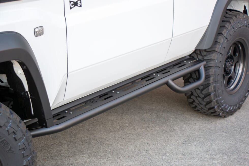 LAND CRUISER 70専用サイドステップ | CARSTYLE カースタイル