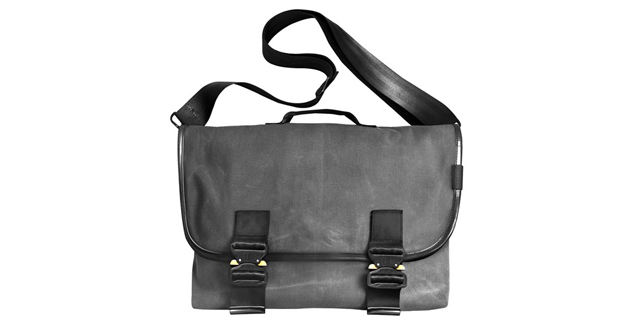 Defy Recon - Carryology