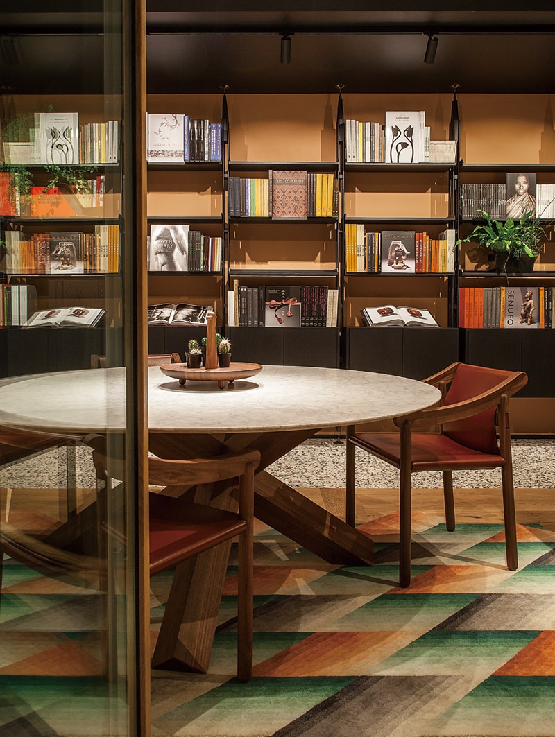 452 LA LAROTONDA（ラ ロトンダ テーブル） Cassina | カッシーナ