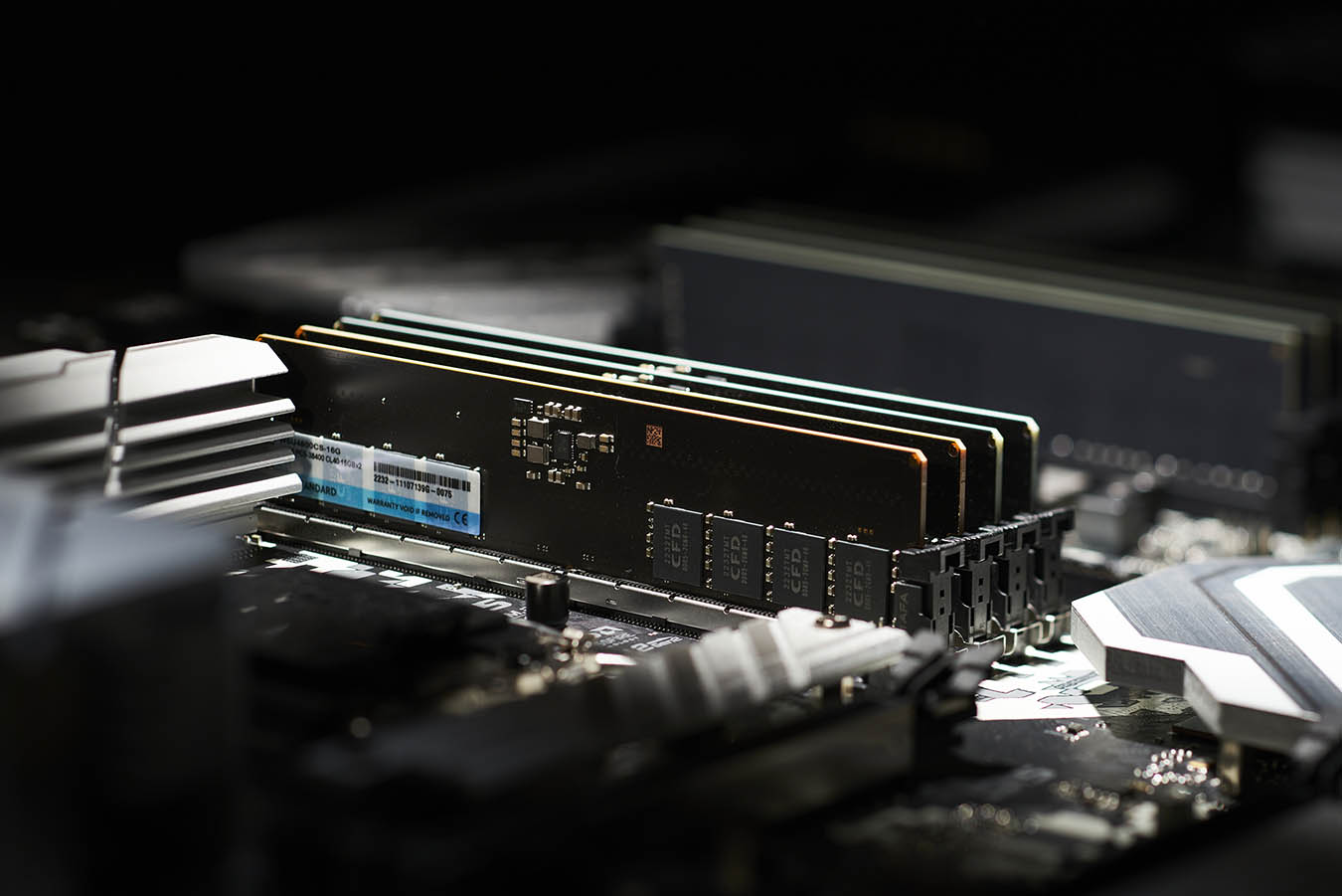 W5U5600CS-32G | CFD Standard DDR5-5600 デスクトップ用メモリ 2枚組