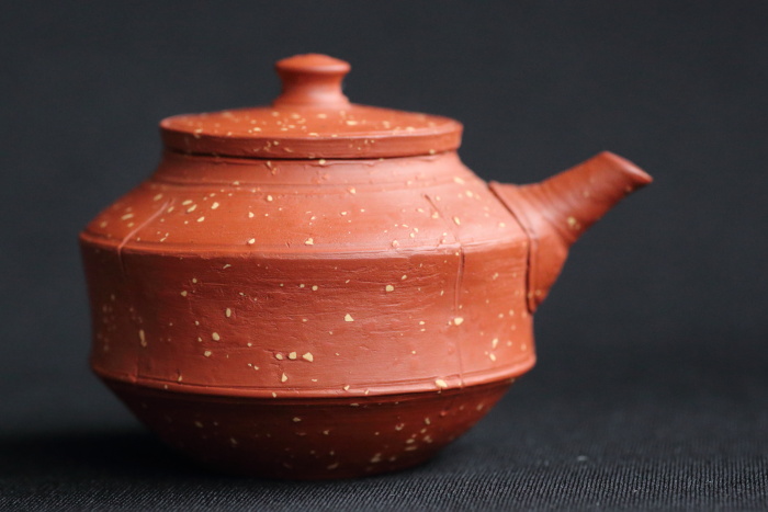 三代山田常山 梨皮朱泥宝瓶 常滑焼 満容量100ml 人間国宝