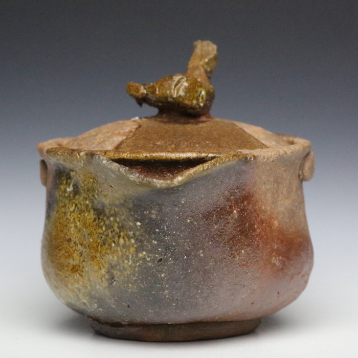 原田拾六 魚つまみ宝瓶 備前焼急須 満容量160ml 薪窯焼成 無釉焼〆