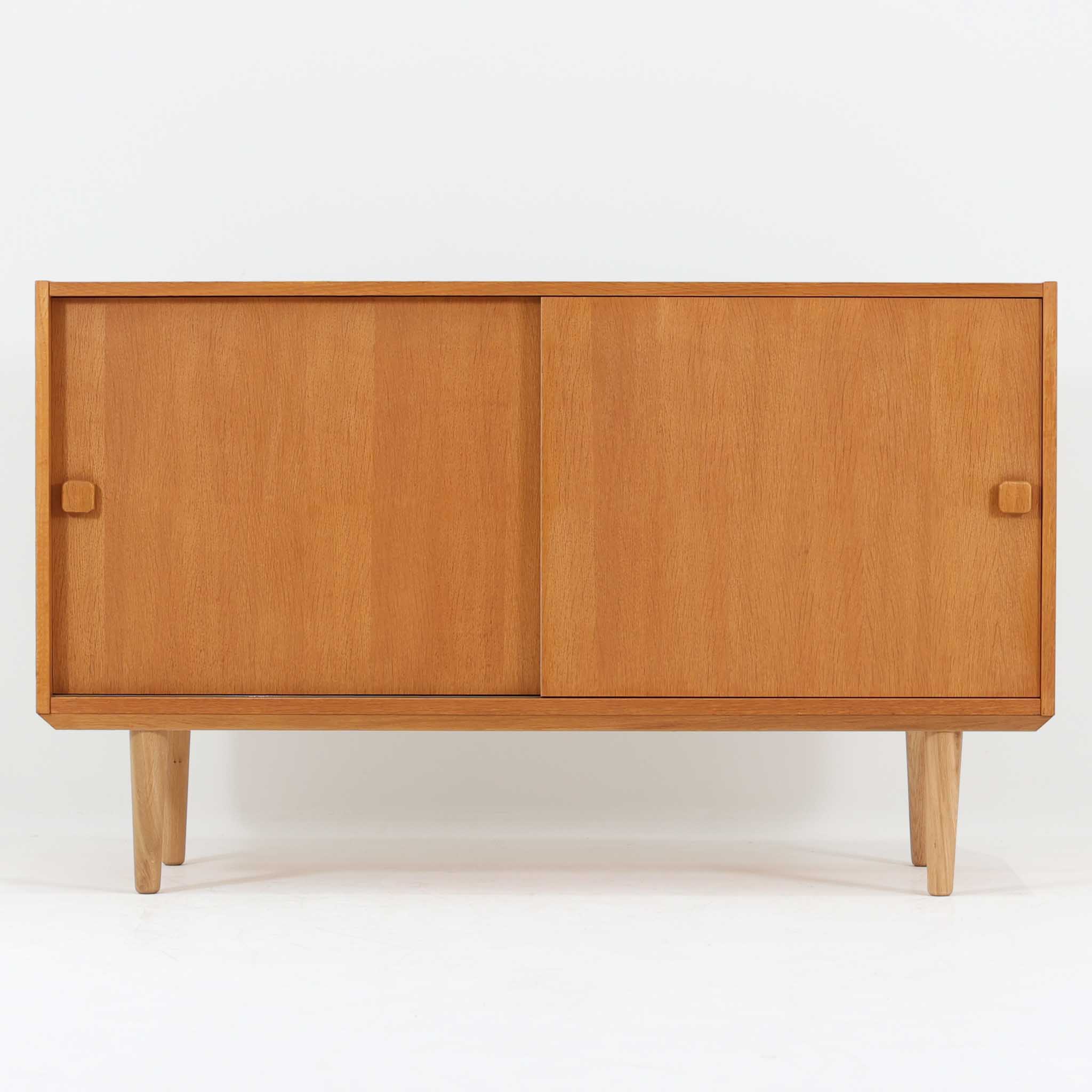 北欧ビンテージ家具ボード・キャビネット | 収納とデザインが融合した