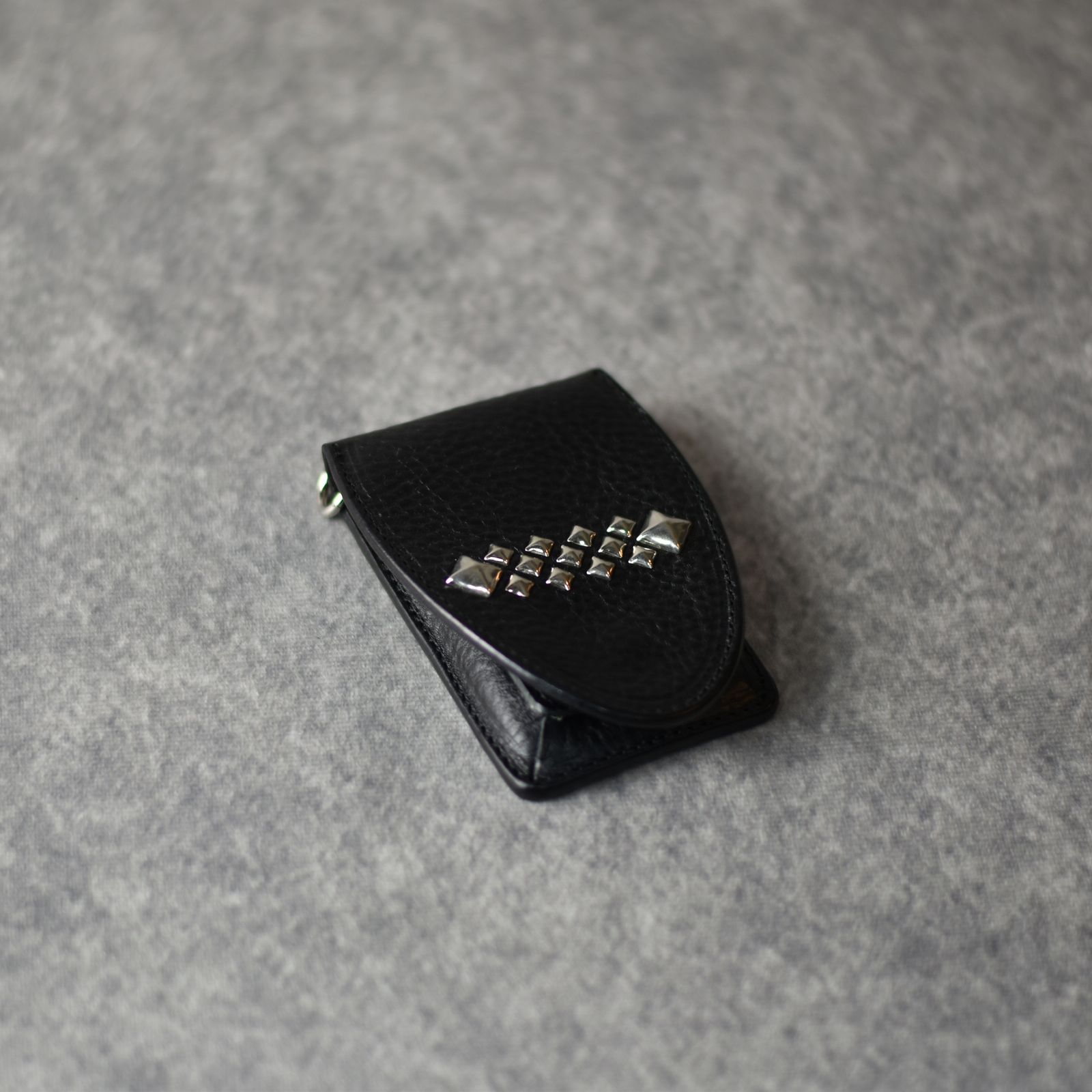 CALEE - STUDS LEATHER MULTI COIN CASE (BLACK) / スタッズ レザー