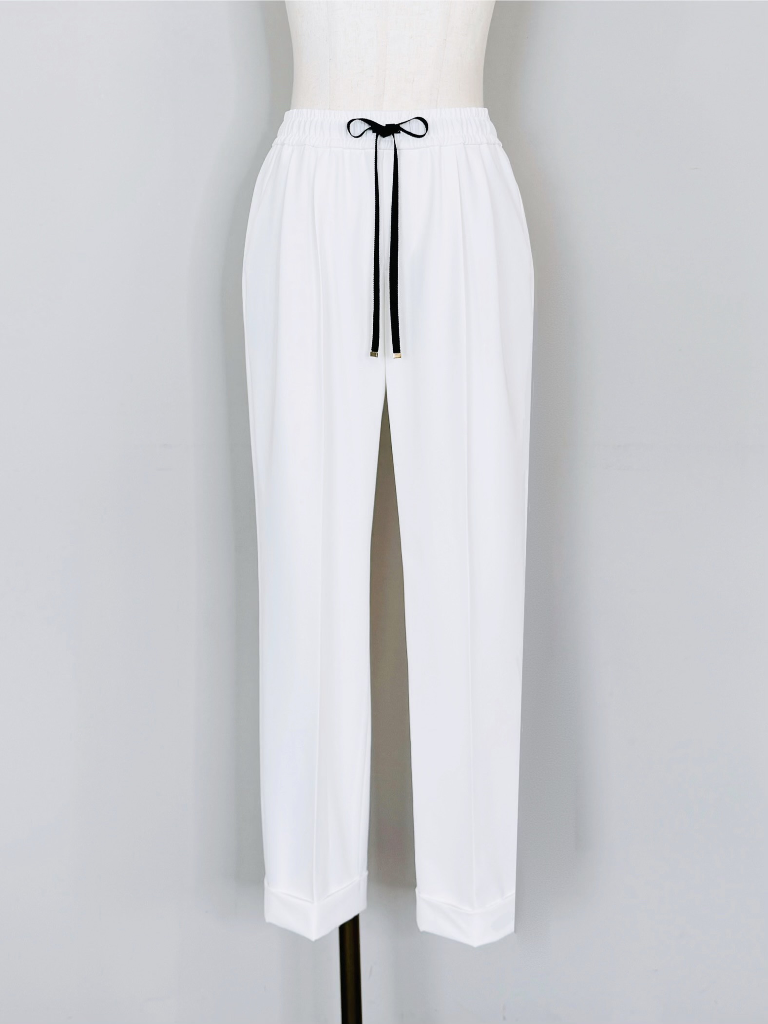 SELECT(セレクト) センタープレストラックパンツ｜Praise / trois