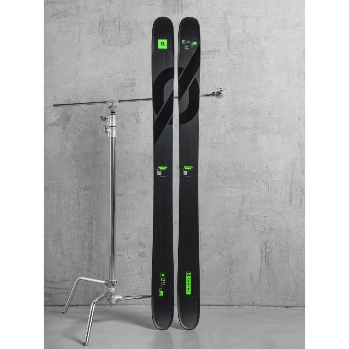 Armada ARV 116 JJ UL SKIS | Christy Sports