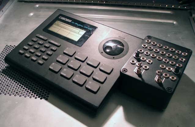 Circuitbenders - Circuit Bent Boss DR550