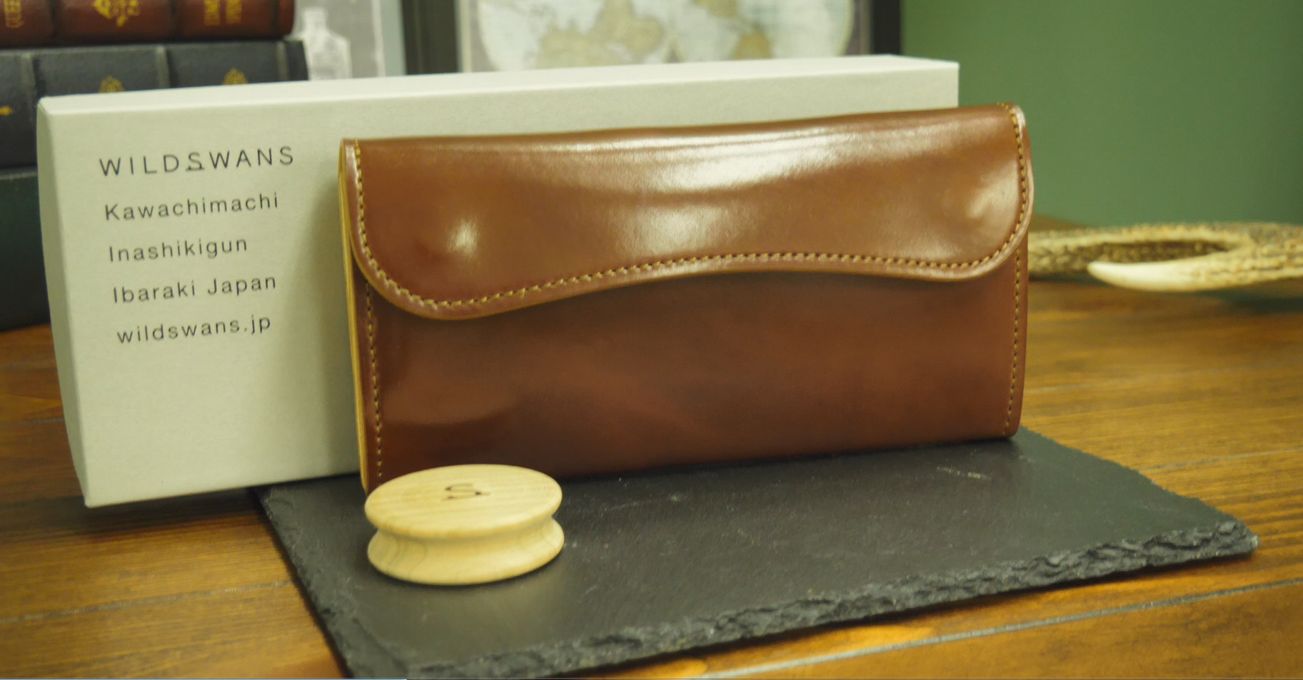 王道の長財布、ワイルドスワンズのWAVE(ウェイブ) | 買取クラシック仙台