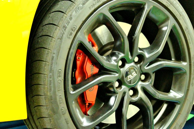 ブレンボキャリパーのメガーヌRS！！ 適合するホイールは。。。 | 厚木