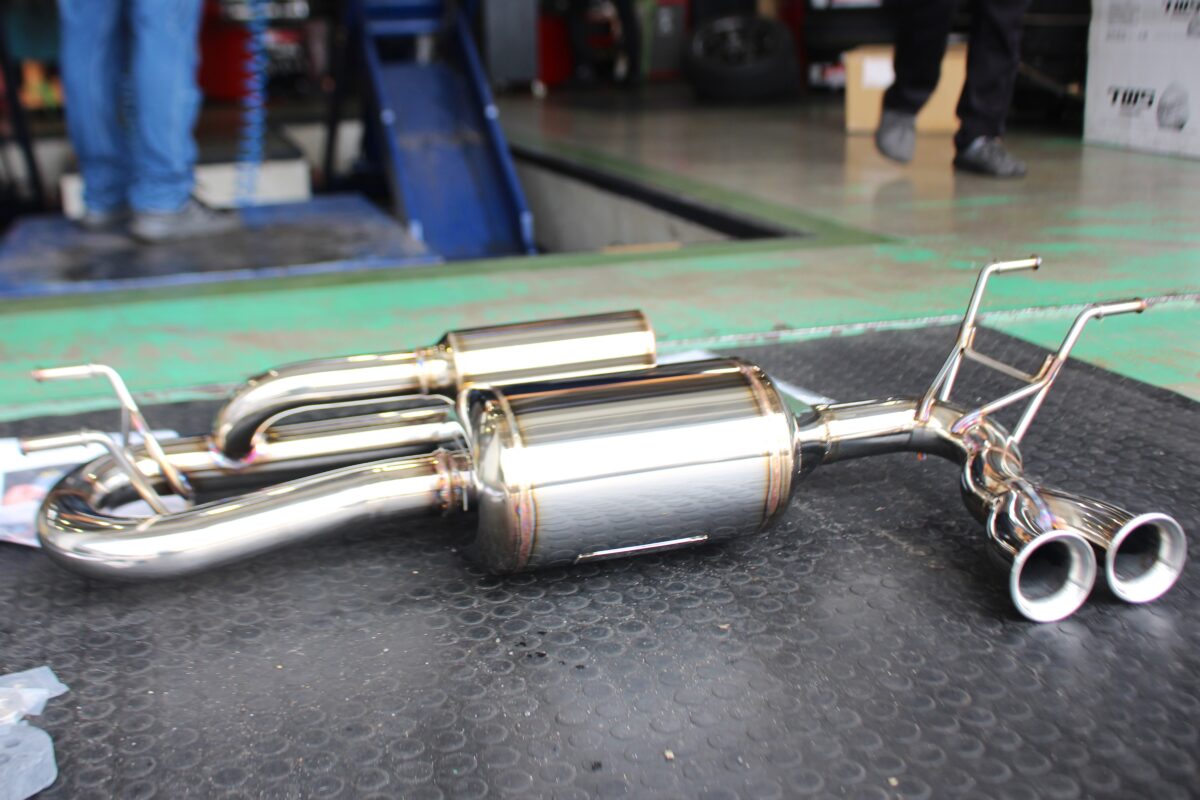 NDロードスター】快音マフラー！サクラムサイレンサー取付！！ | 中川