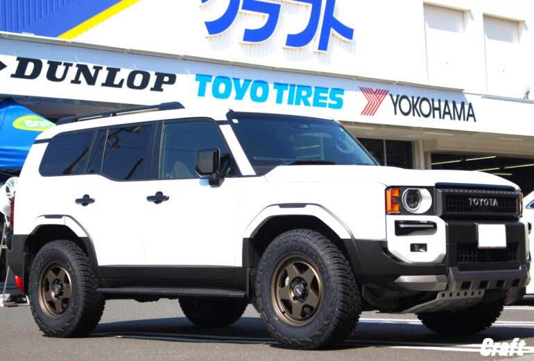 この肉厚タイヤのサイズは何だ？？ ランクル250 18インチ70扁平は迫力