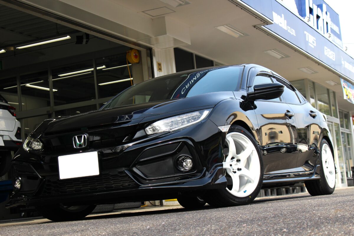 シビックハッチバックFK7をスプーンダウンサス＆アドバンレーシングで