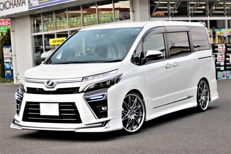 大迫力っ！！ 80VOXYに20インチ | 厚木店 | 店舗ブログ | タイヤ