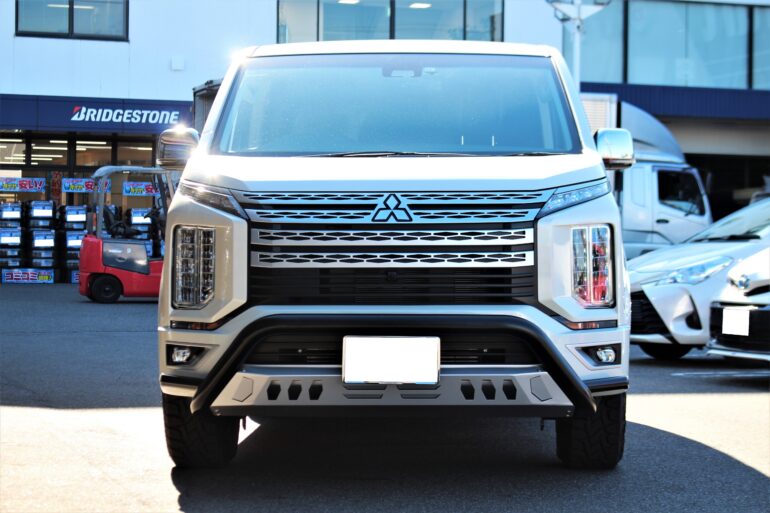 デリカD:5にオートフラッグス GOQBUTO-ゴクブト-RⅡ装着！ | URBAN OFF