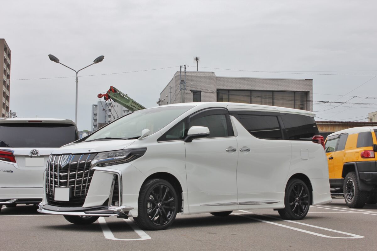 30アルファードの車高調はコレだ！HKSの最新モデル『ハイパーマックスS