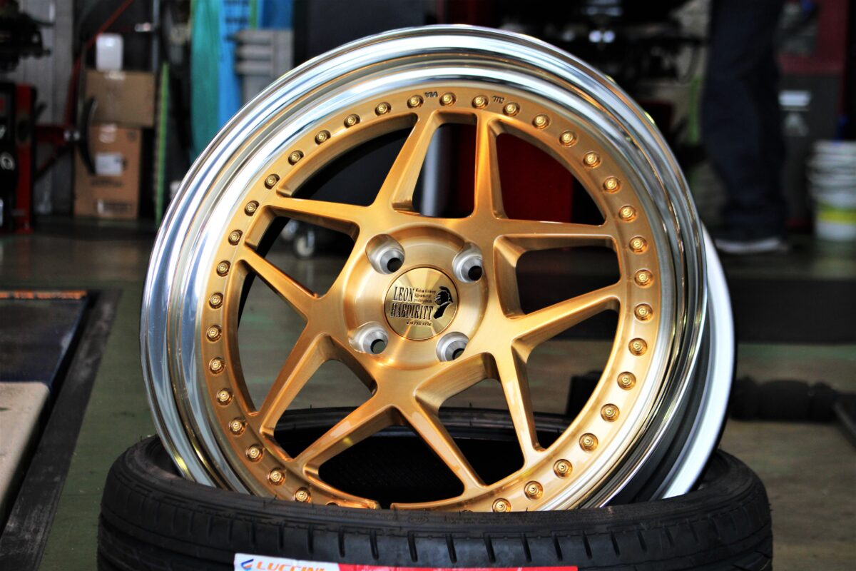 カスタム尽くしのレオンハルト プログレスライン・ライゼ。取付直前の