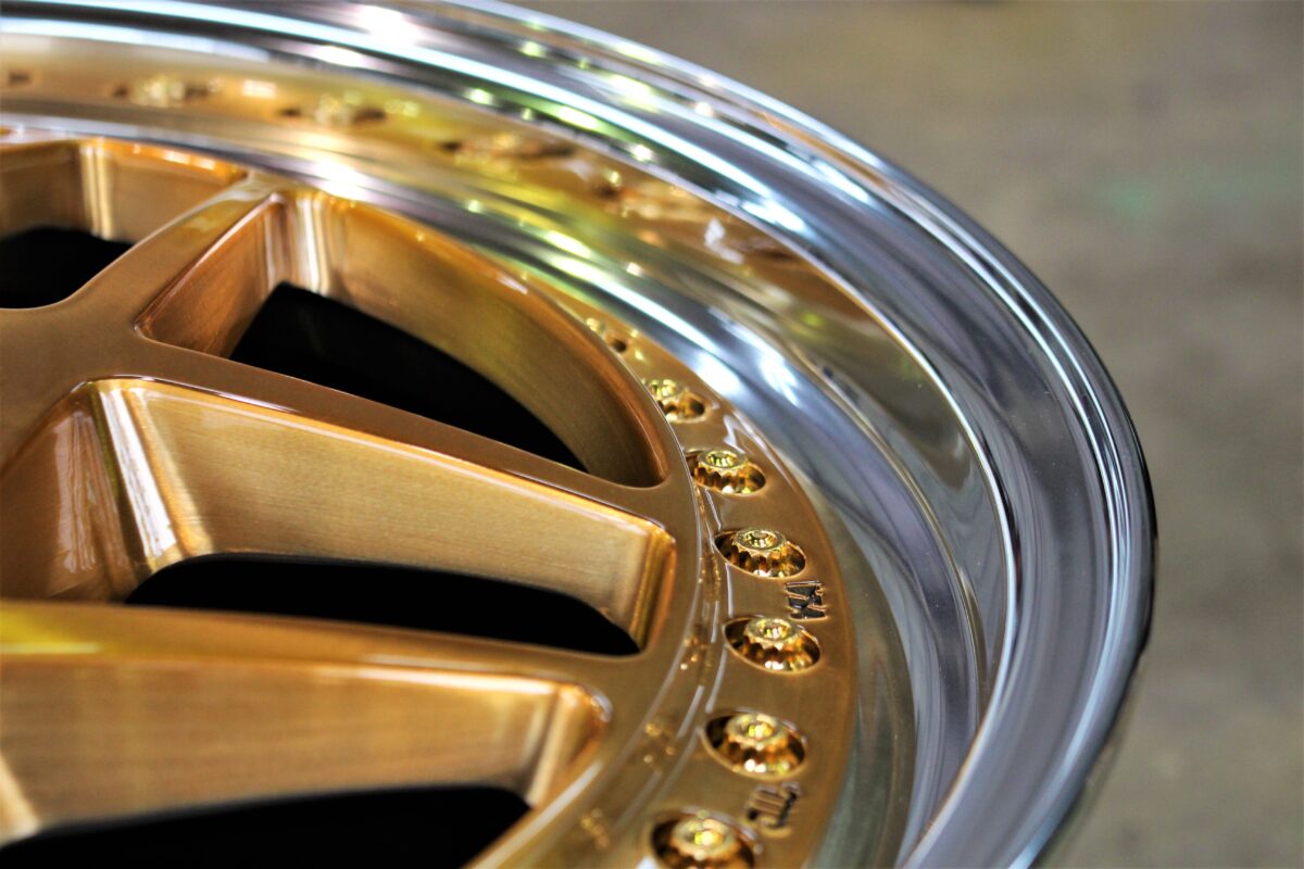 カスタム尽くしのレオンハルト プログレスライン・ライゼ。取付直前の